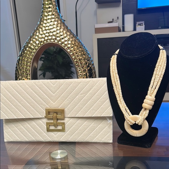 Handbags - Elegant Cream Clutch Bag & (1) necklace of choice!! Send ur offers now!!
